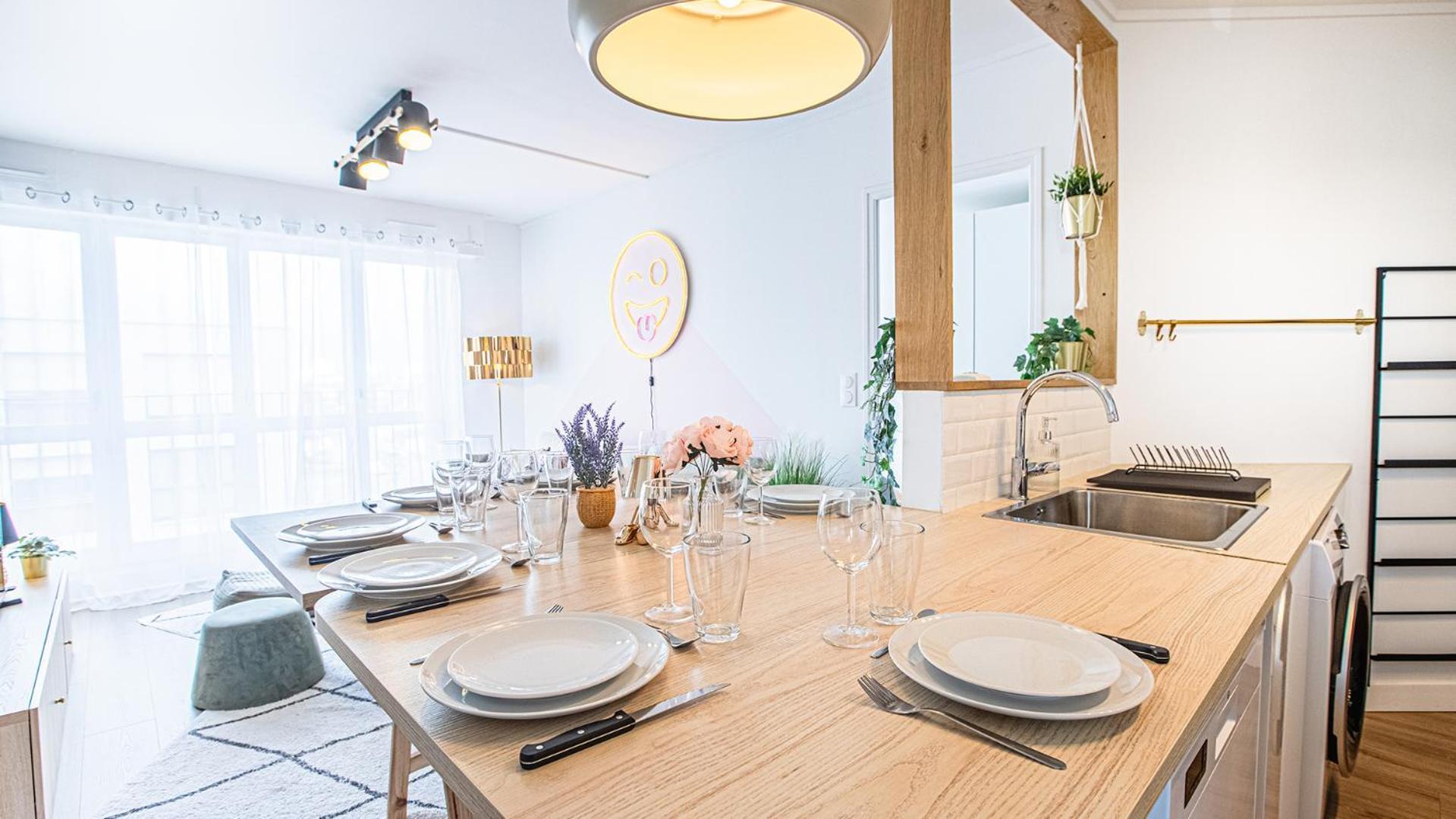 Le Joyeux - Ideal Groupe - Parking Gratuit Troyes Exterior photo